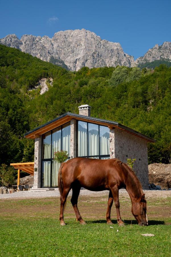 Villa Ujevara E Vogel Theth Exterior foto